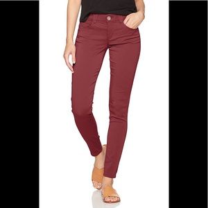 Democracy Ab Technology Skinny pants. Size 4.